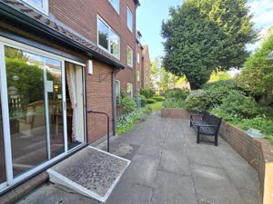 Photo 10- click for photo gallery